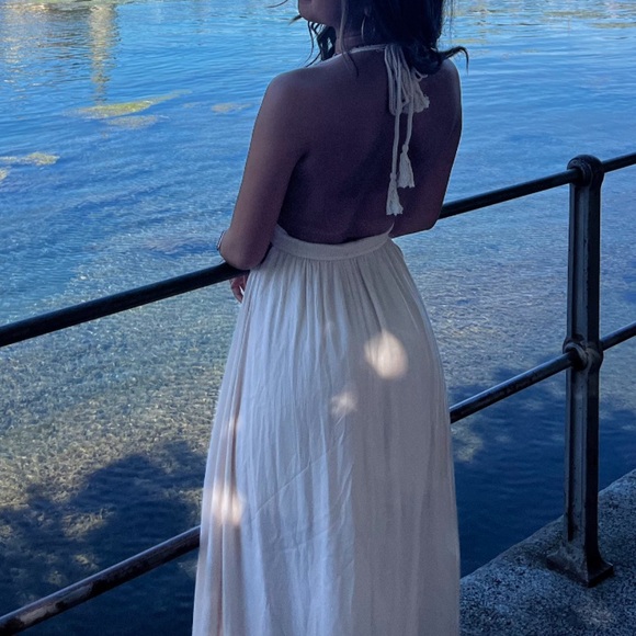 Boutique Brand Halter Top Maxi Dress - Picture 2 of 7